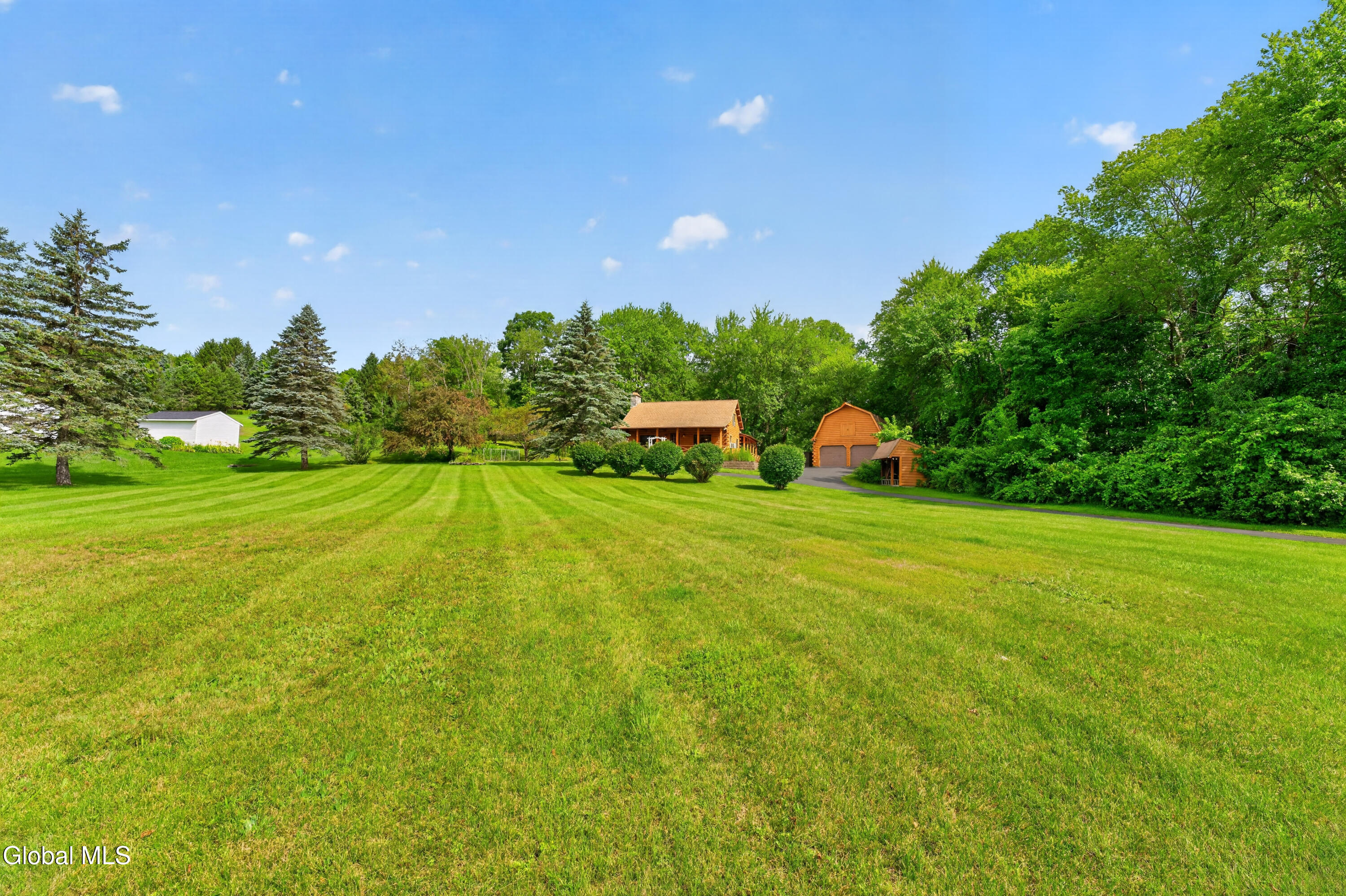 294 Poyneer Road Nassau NY 12123