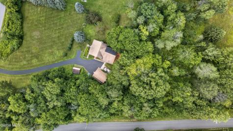 294 Poyneer Road Nassau NY 12123