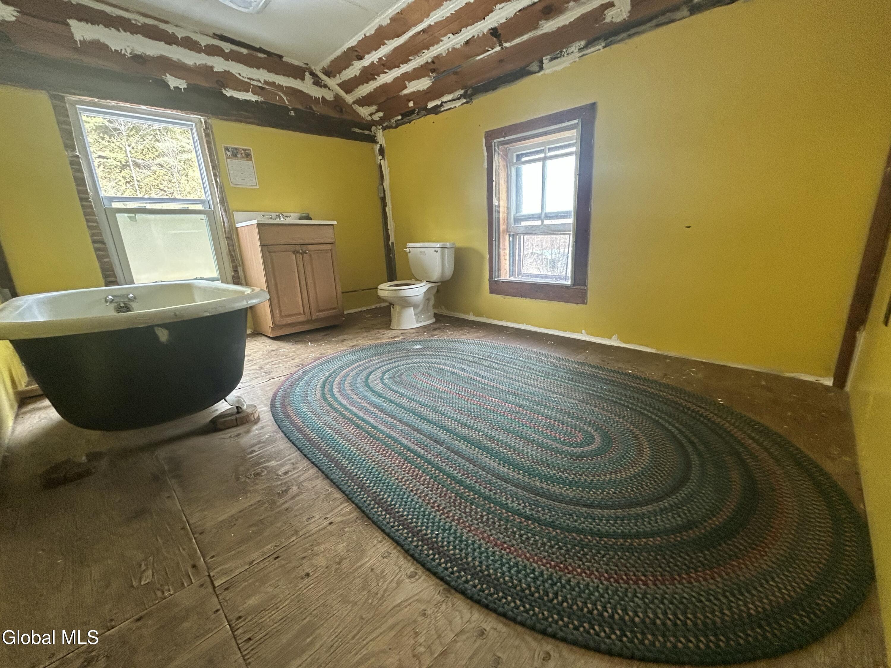 919 Bradford Hill Road Crown Point NY 12928