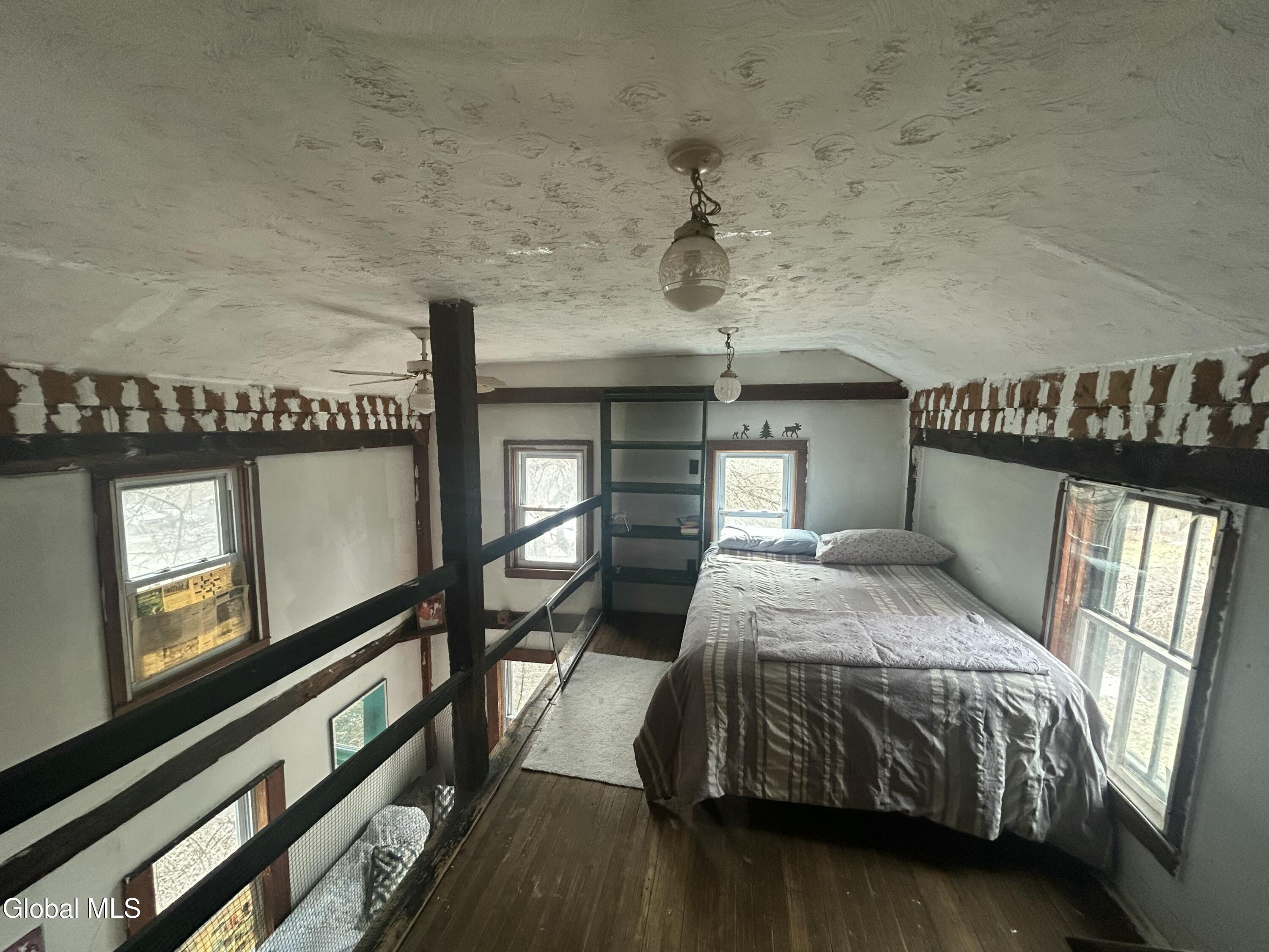 919 Bradford Hill Road Crown Point NY 12928