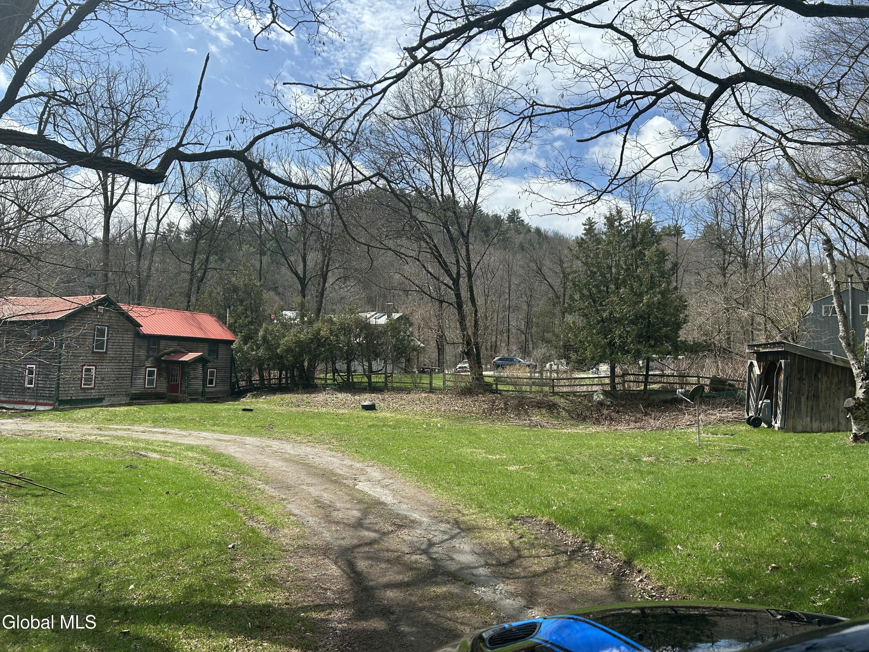 919 Bradford Hill Road Crown Point NY 12928