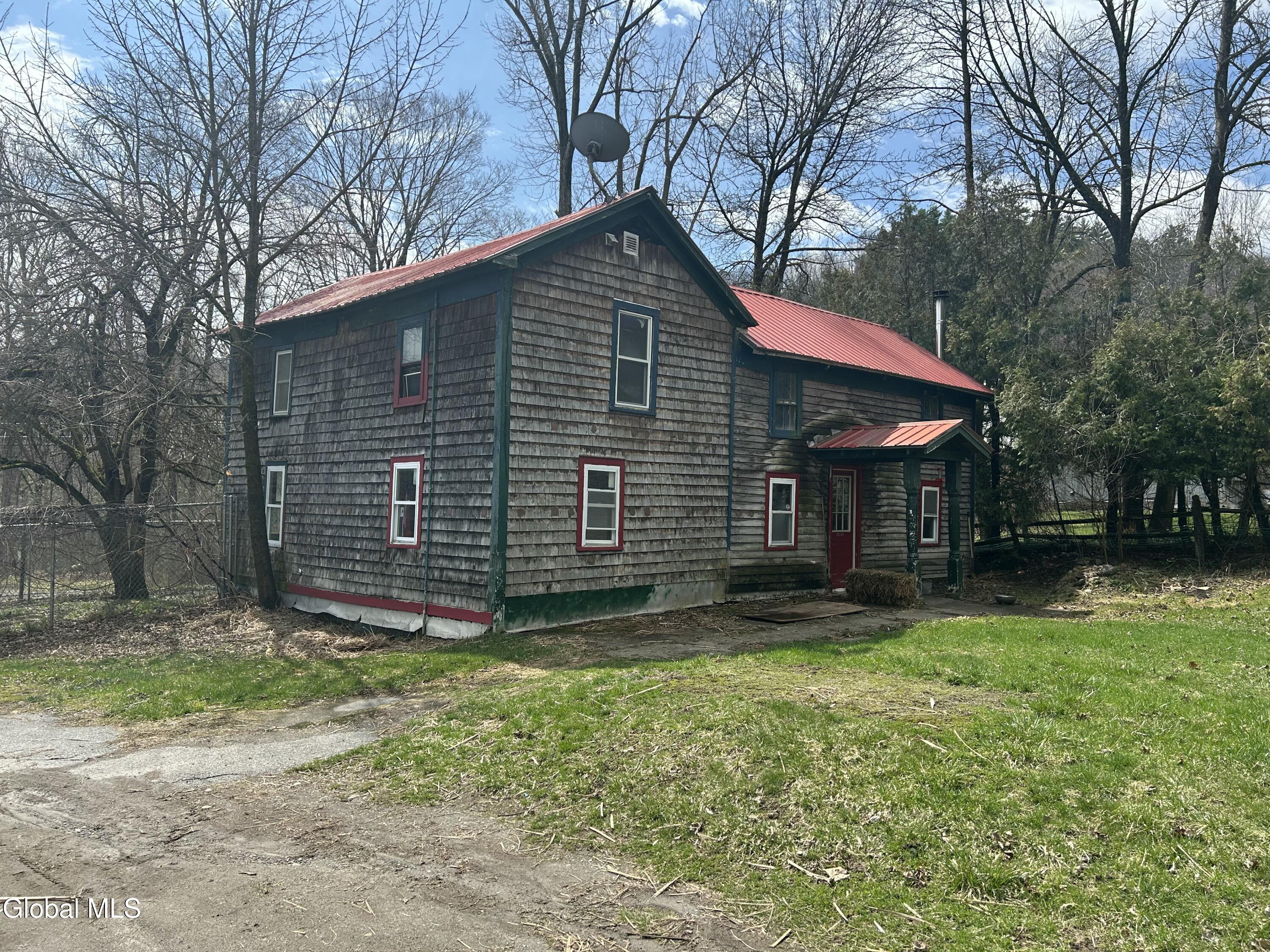 919 Bradford Hill Road Crown Point NY 12928