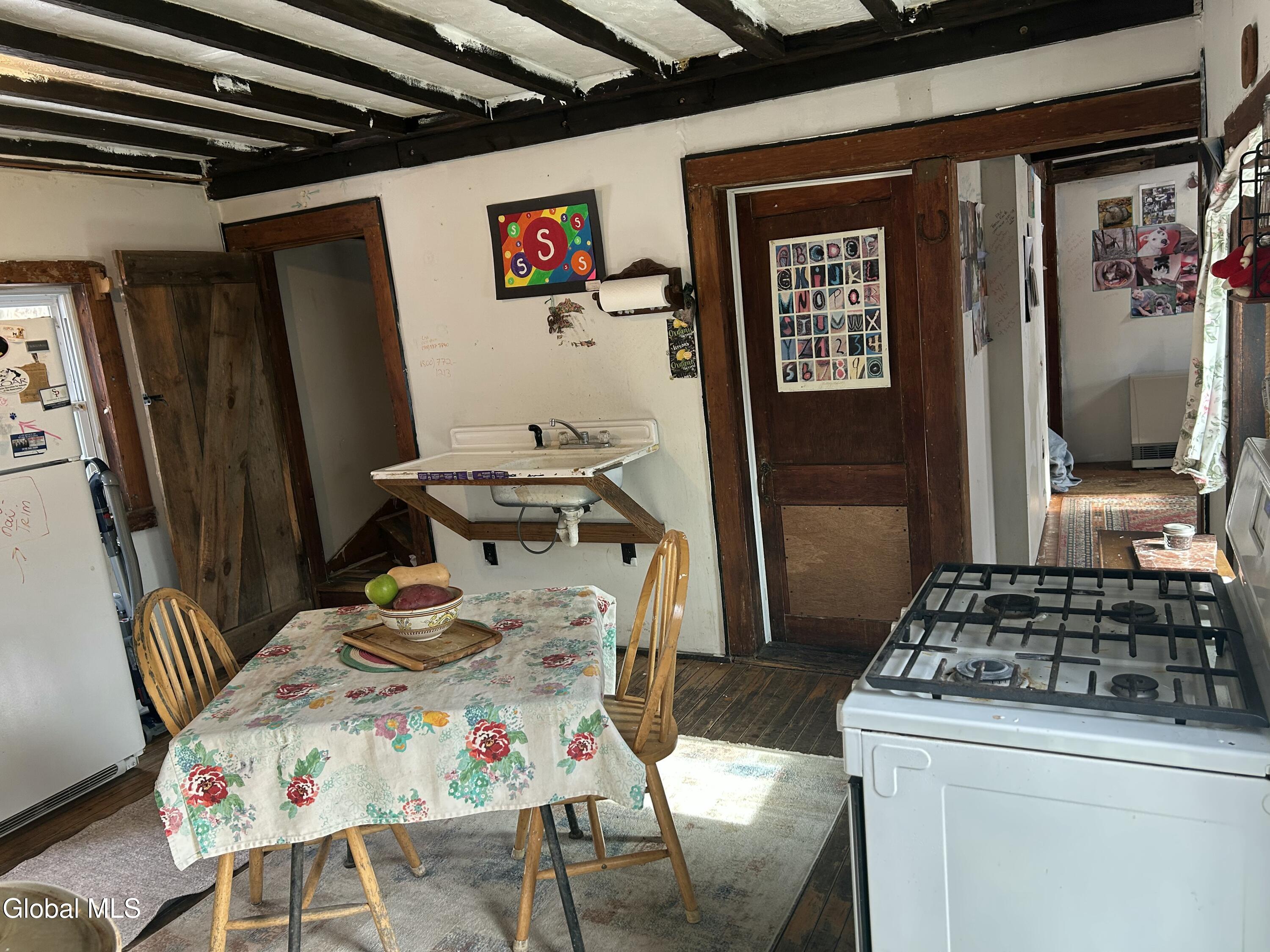 919 Bradford Hill Road Crown Point NY 12928