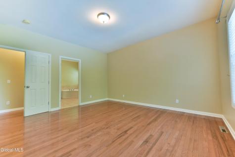 5 Lenca Court Wilton NY 12831