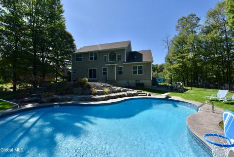 5 Lenca Court Wilton NY 12831