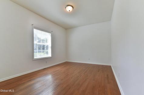 5 Lenca Court Wilton NY 12831