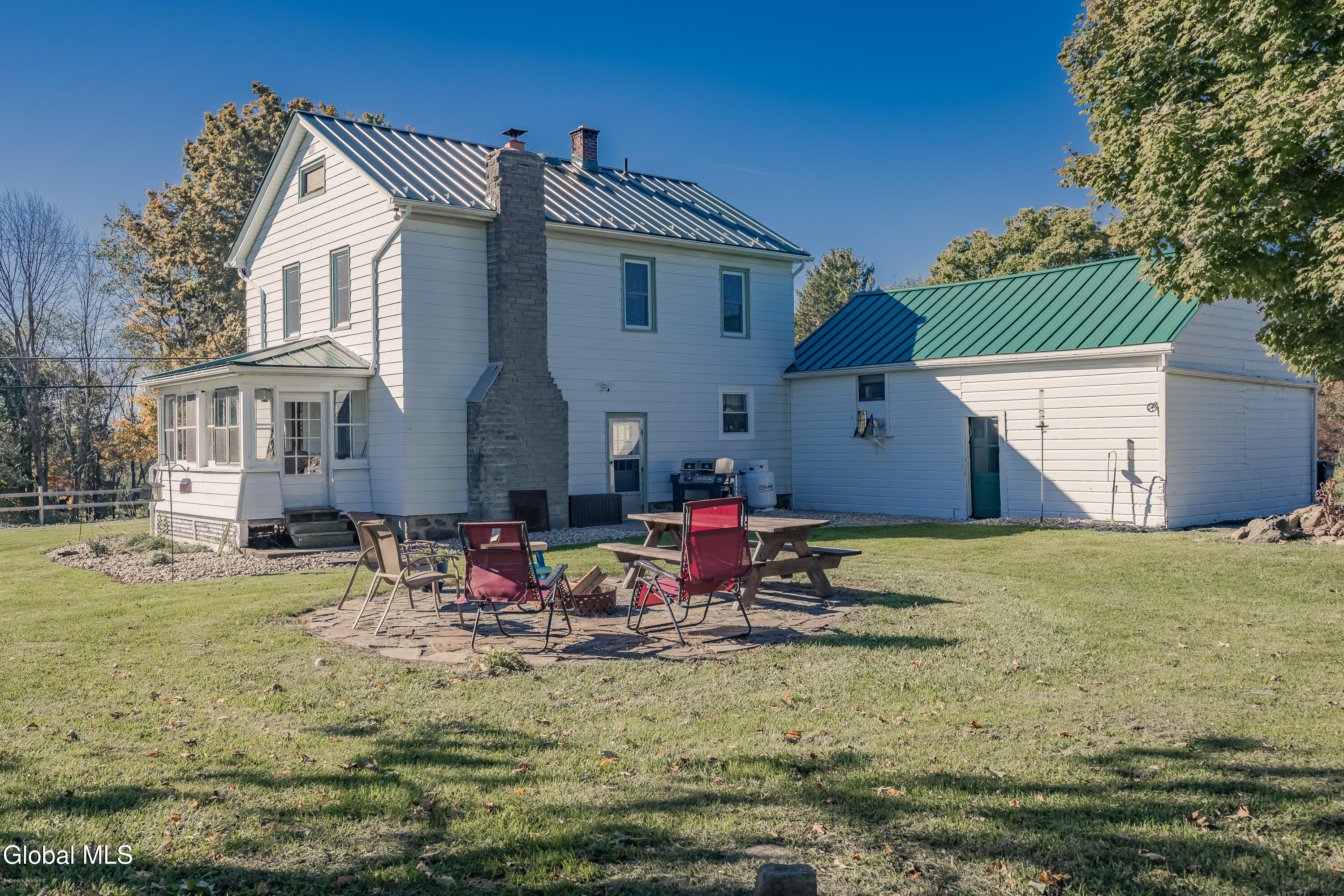 1121 W Galway Road Hagaman NY 12074