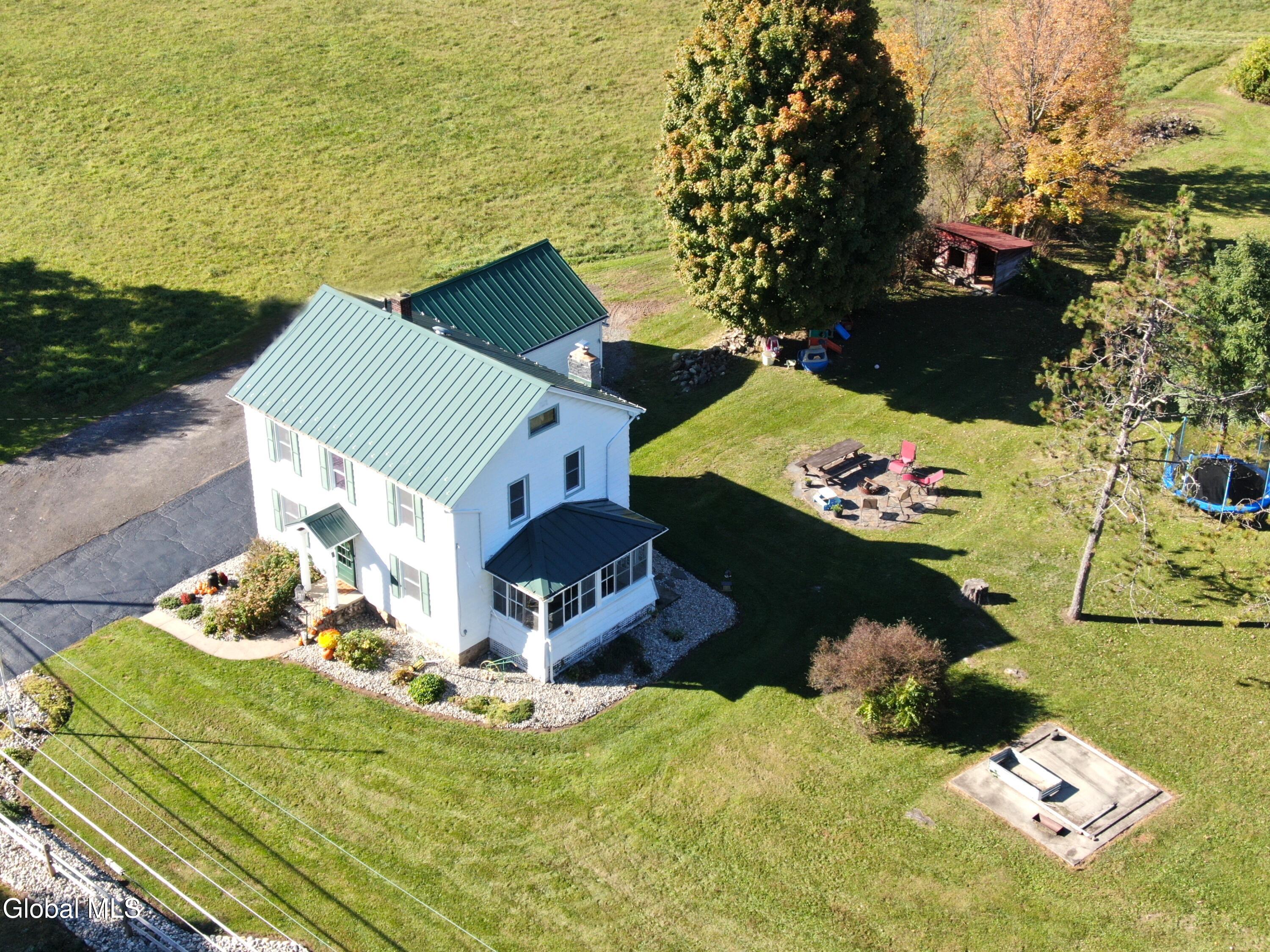 1121 W Galway Road Hagaman NY 12074