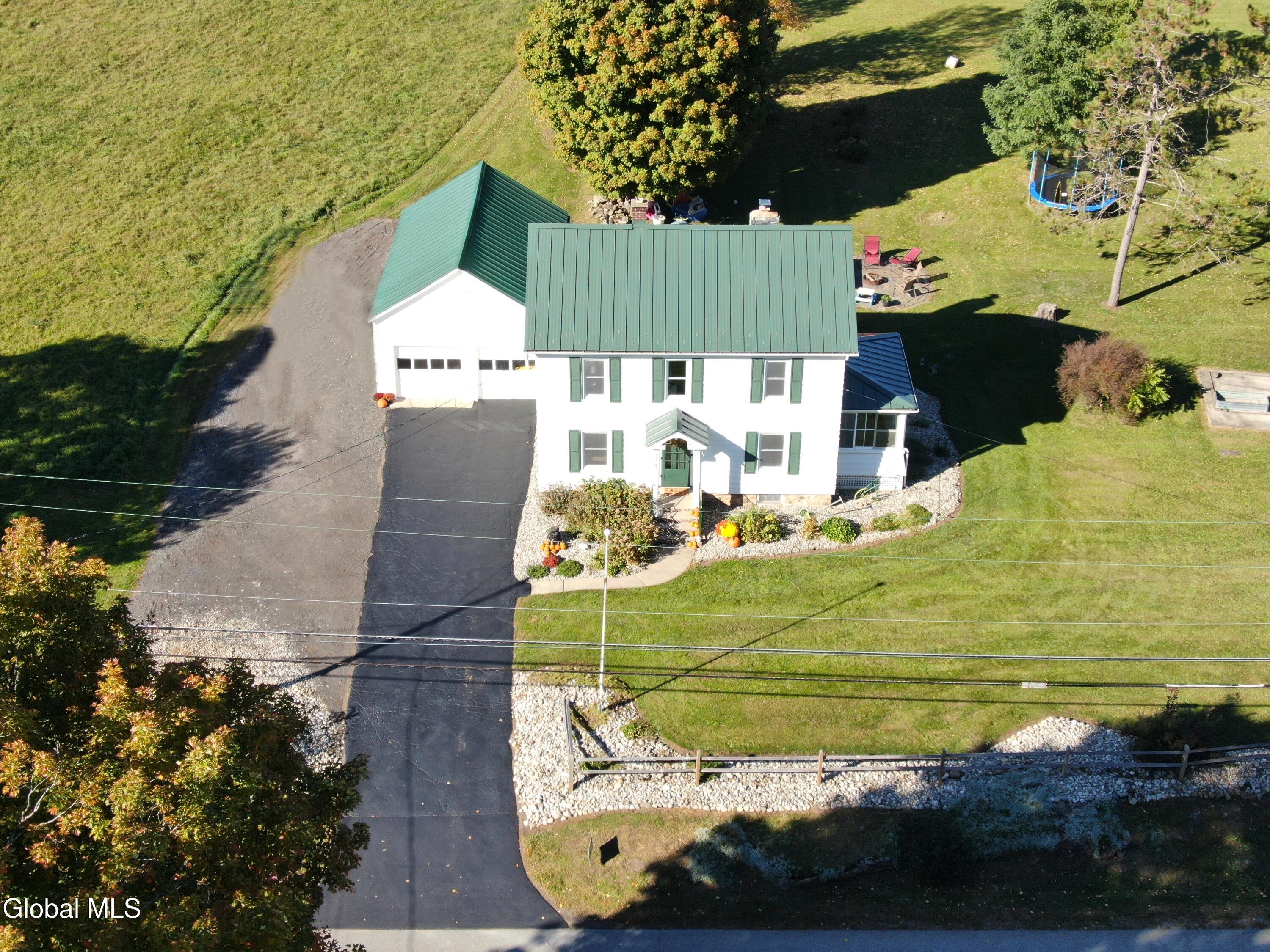 1121 W Galway Road Hagaman NY 12074