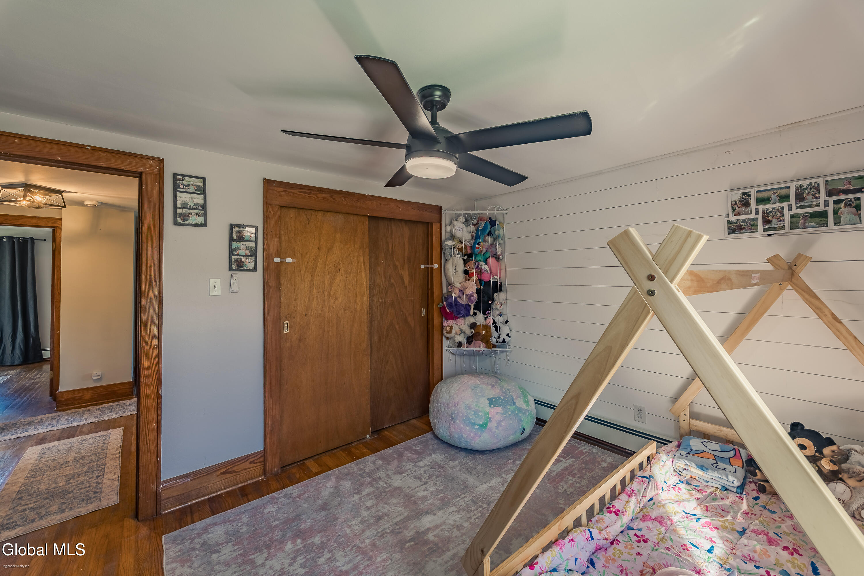 1121 W Galway Road Hagaman NY 12074