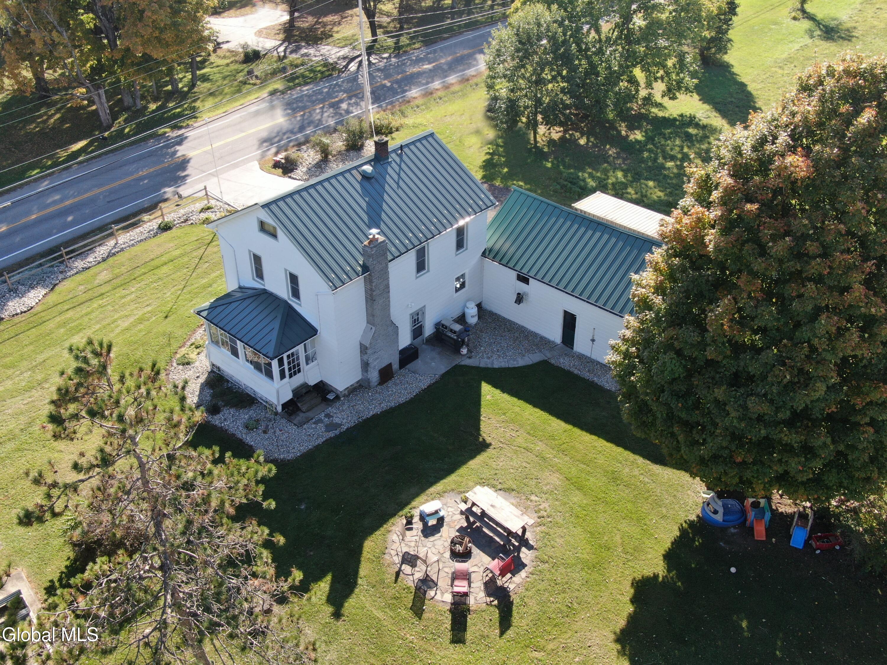 1121 W Galway Road Hagaman NY 12074