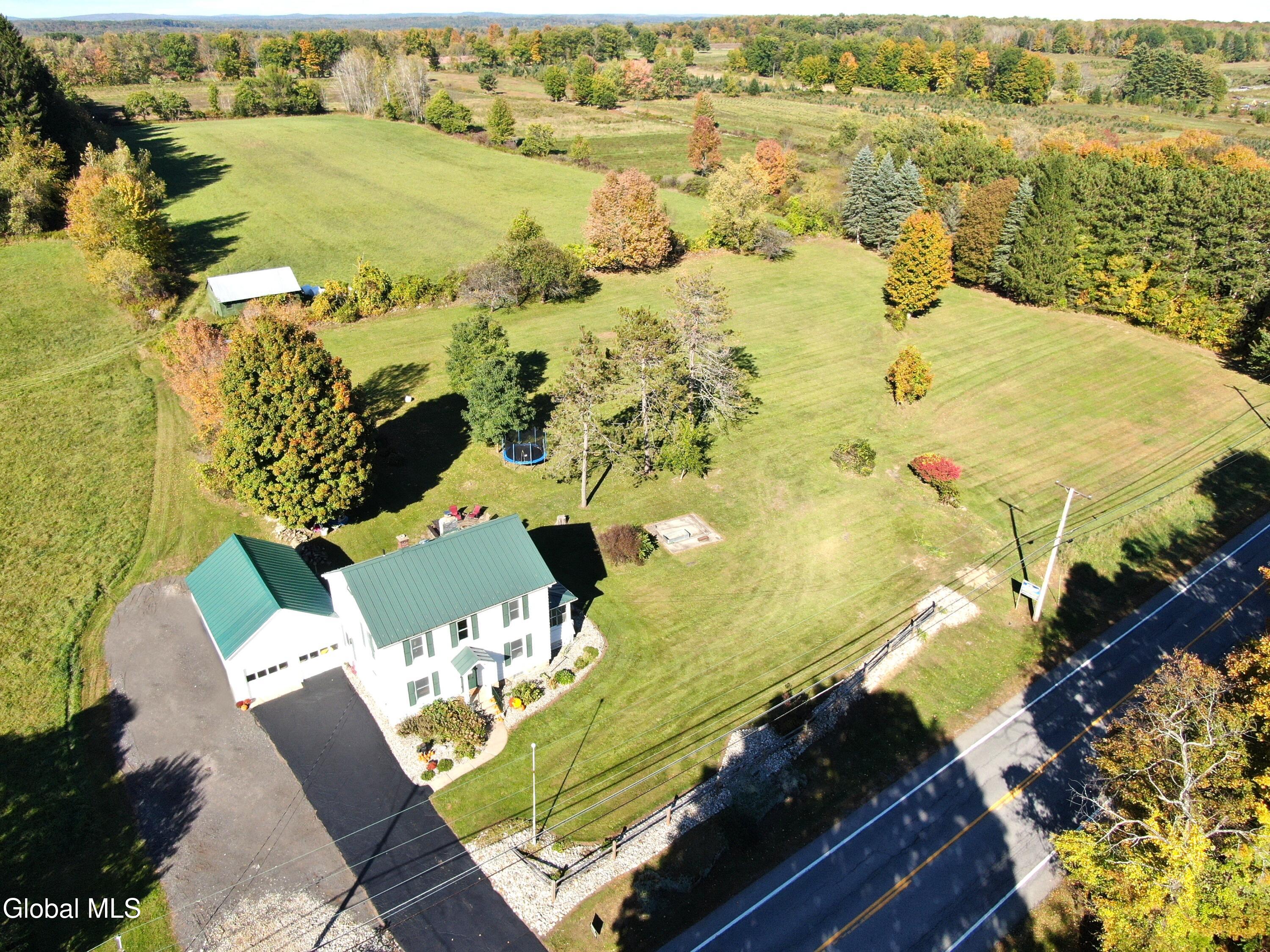 1121 W Galway Road Hagaman NY 12074