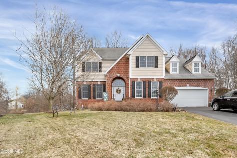 22 Wayfield Lane Cohoes NY 12047