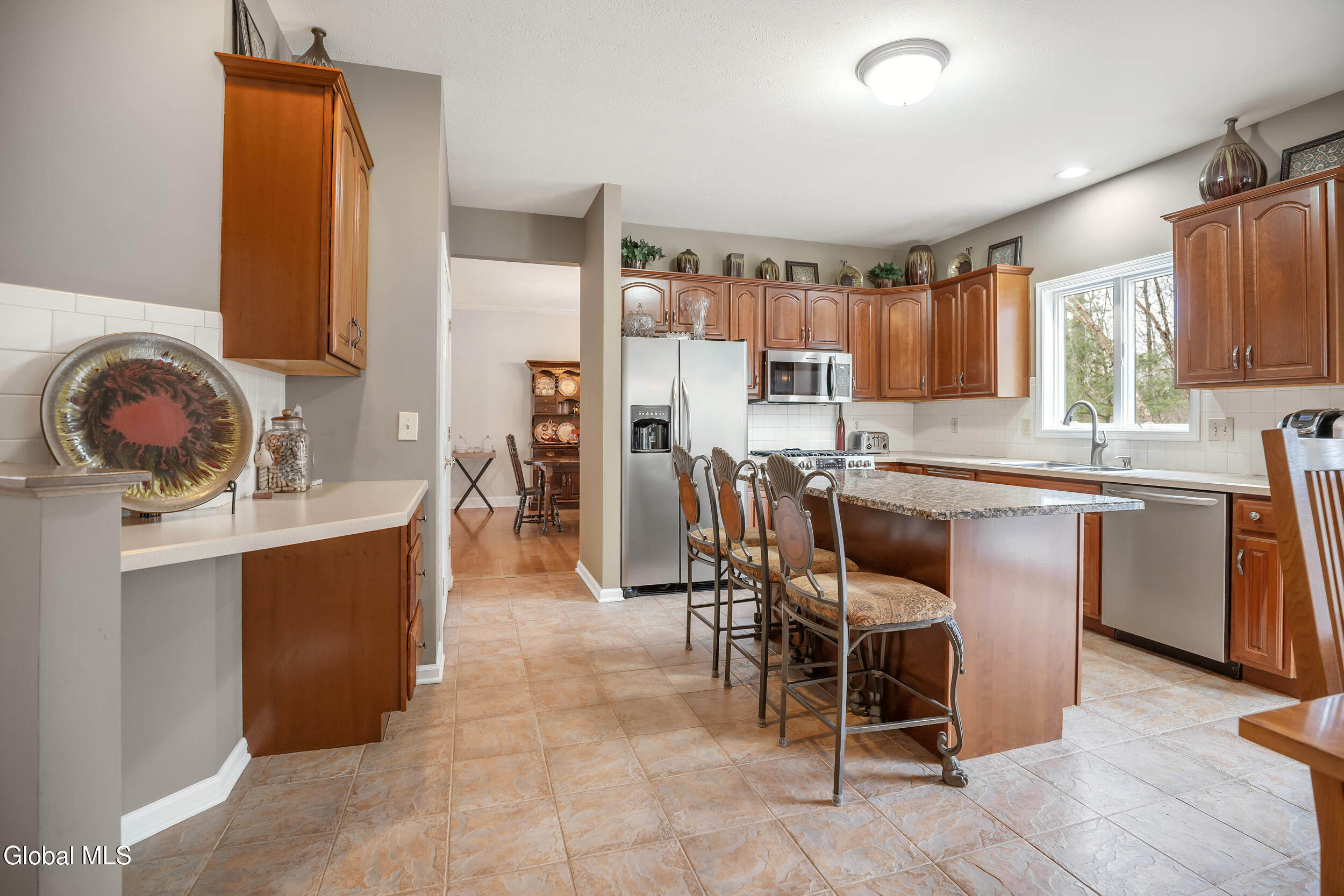 22 Wayfield Lane Cohoes NY 12047