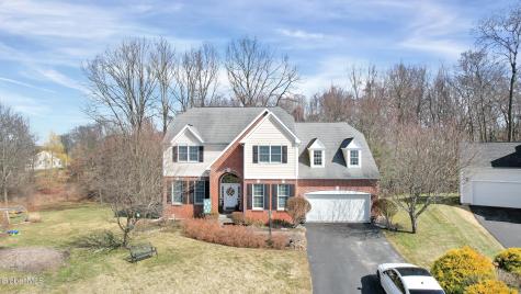 22 Wayfield Lane Cohoes NY 12047