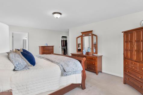 22 Wayfield Lane Cohoes NY 12047