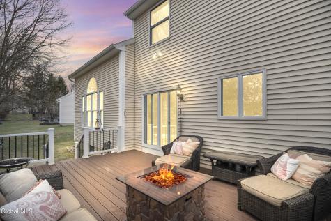 22 Wayfield Lane Cohoes NY 12047