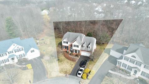 22 Wayfield Lane Cohoes NY 12047