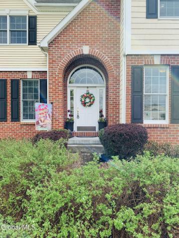22 Wayfield Lane Cohoes NY 12047