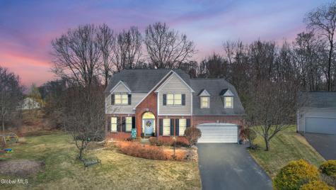 22 Wayfield Lane Cohoes NY 12047