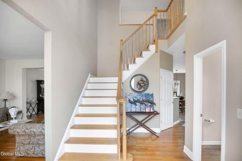 22 Wayfield Lane Cohoes NY 12047
