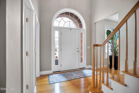 22 Wayfield Lane Cohoes NY 12047