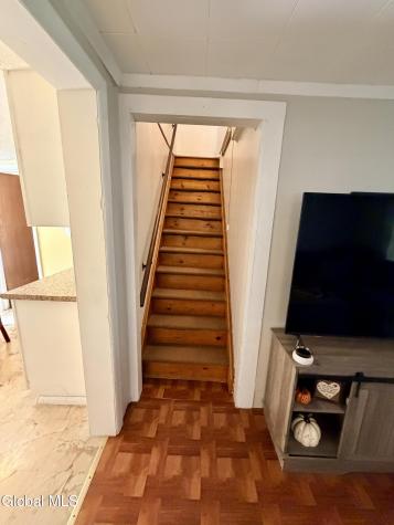 170 Old Niskayuna Road Latham NY 12110