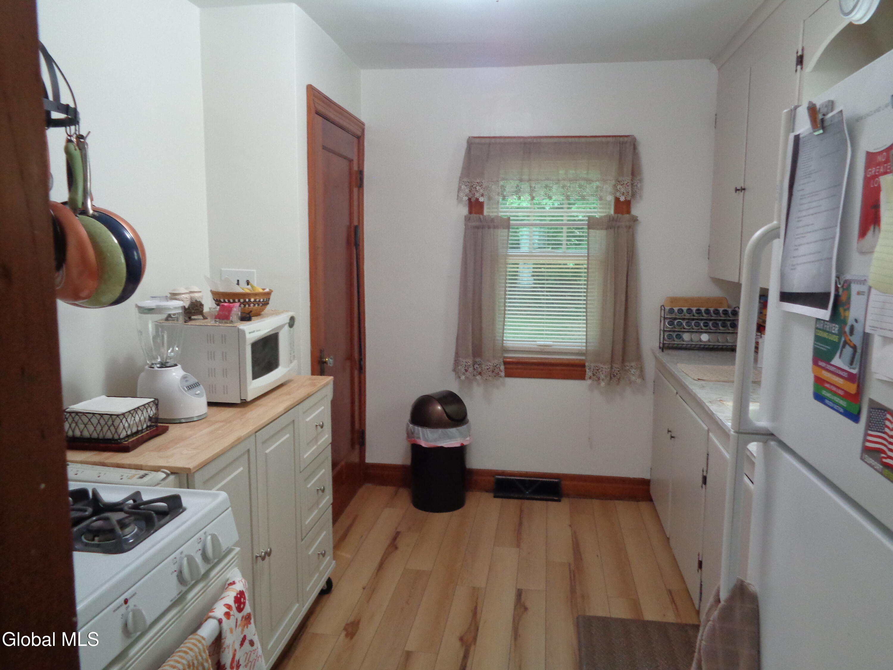 2145 Robinwood Avenue Schenectady NY 12306