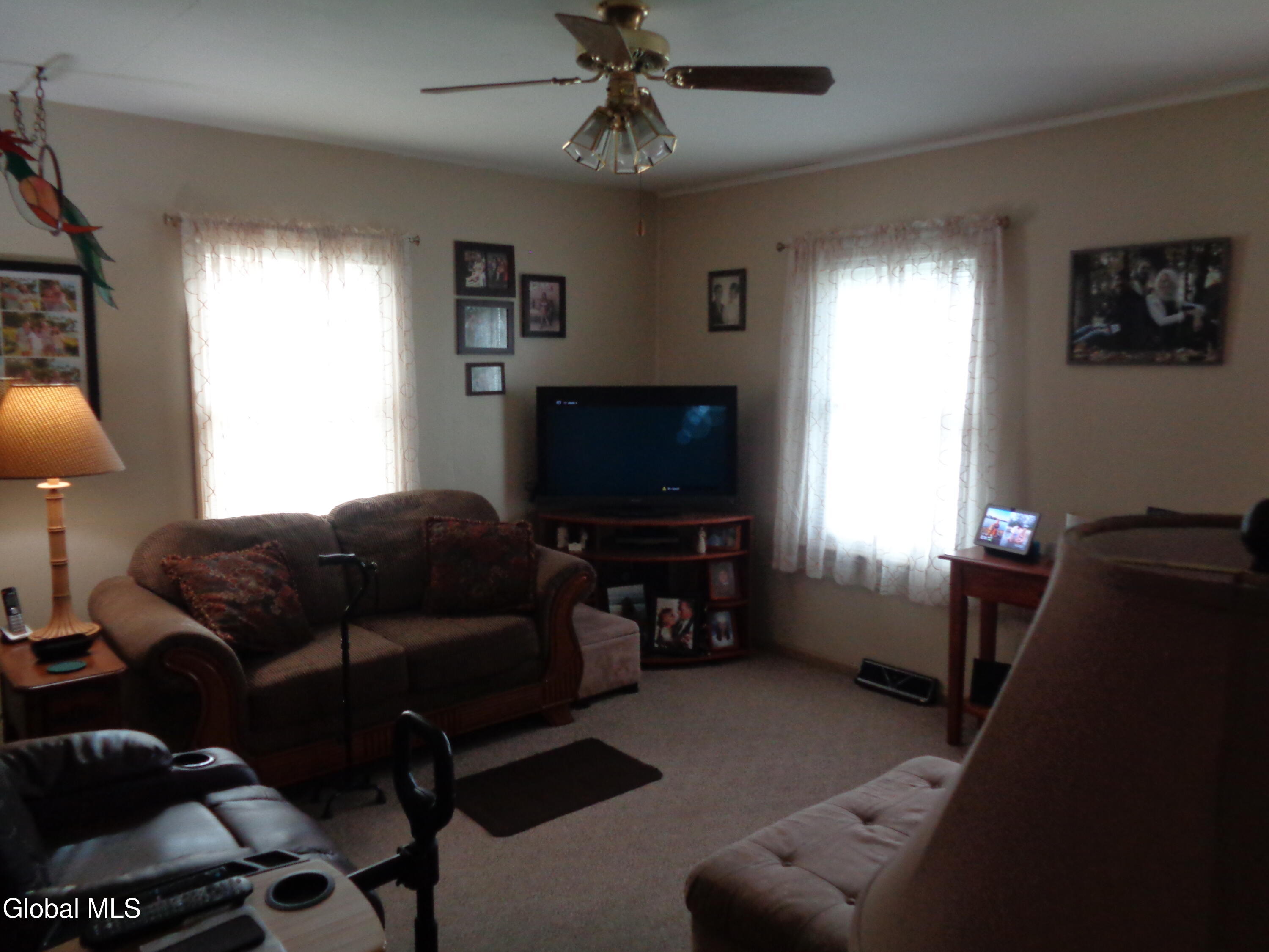 2145 Robinwood Avenue Schenectady NY 12306