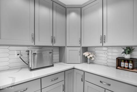 2846 Rynex Corners Road Pattersonville NY 12137