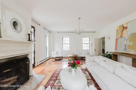 632 Albany Turnpike Chatham NY 12136