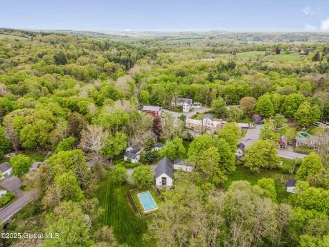 632 Albany Turnpike Chatham NY 12136