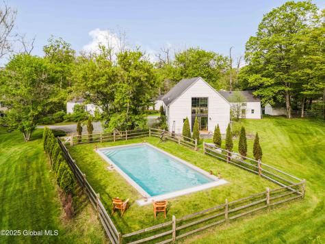 632 Albany Turnpike Chatham NY 12136