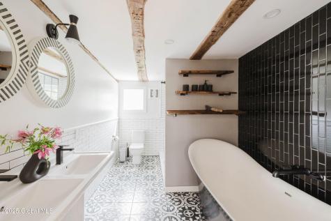 632 Albany Turnpike Chatham NY 12136