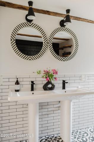 632 Albany Turnpike Chatham NY 12136