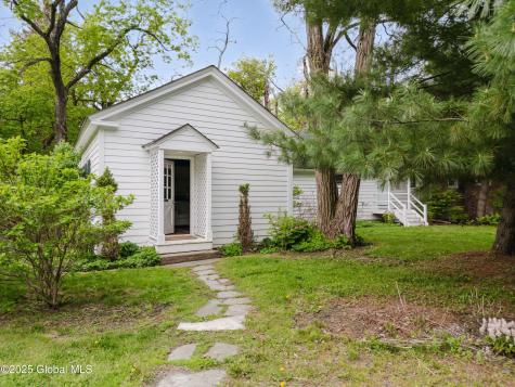 632 Albany Turnpike Chatham NY 12136