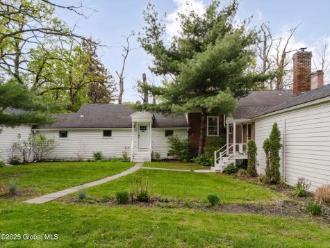 632 Albany Turnpike Chatham NY 12136