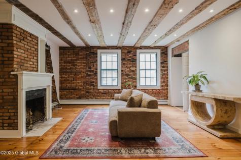 632 Albany Turnpike Chatham NY 12136