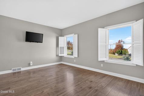 26 Crimson Circle Troy NY 12180