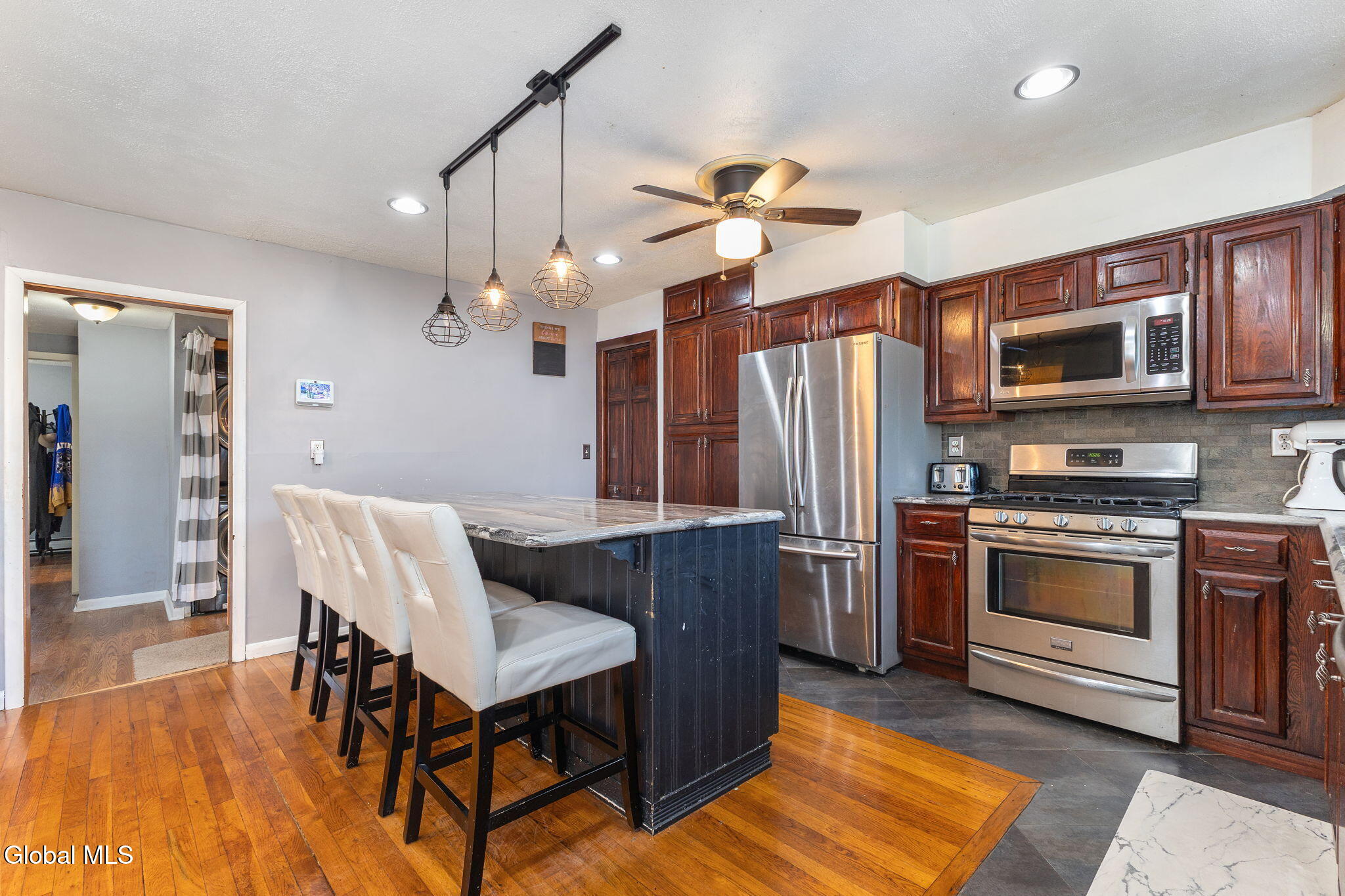 17 Hudson Street Waterford NY 12188