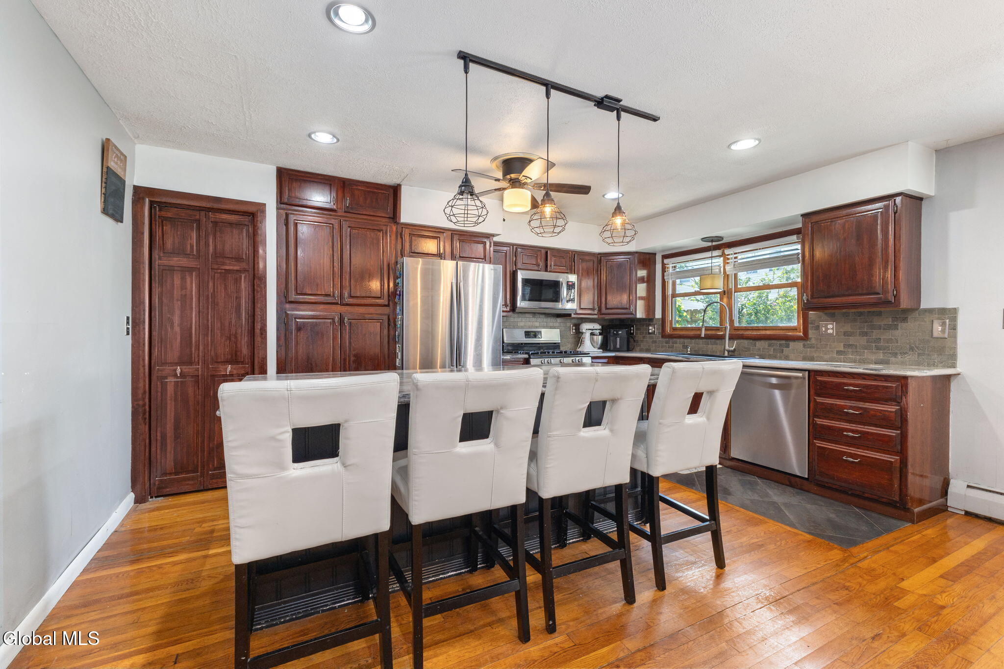 17 Hudson Street Waterford NY 12188