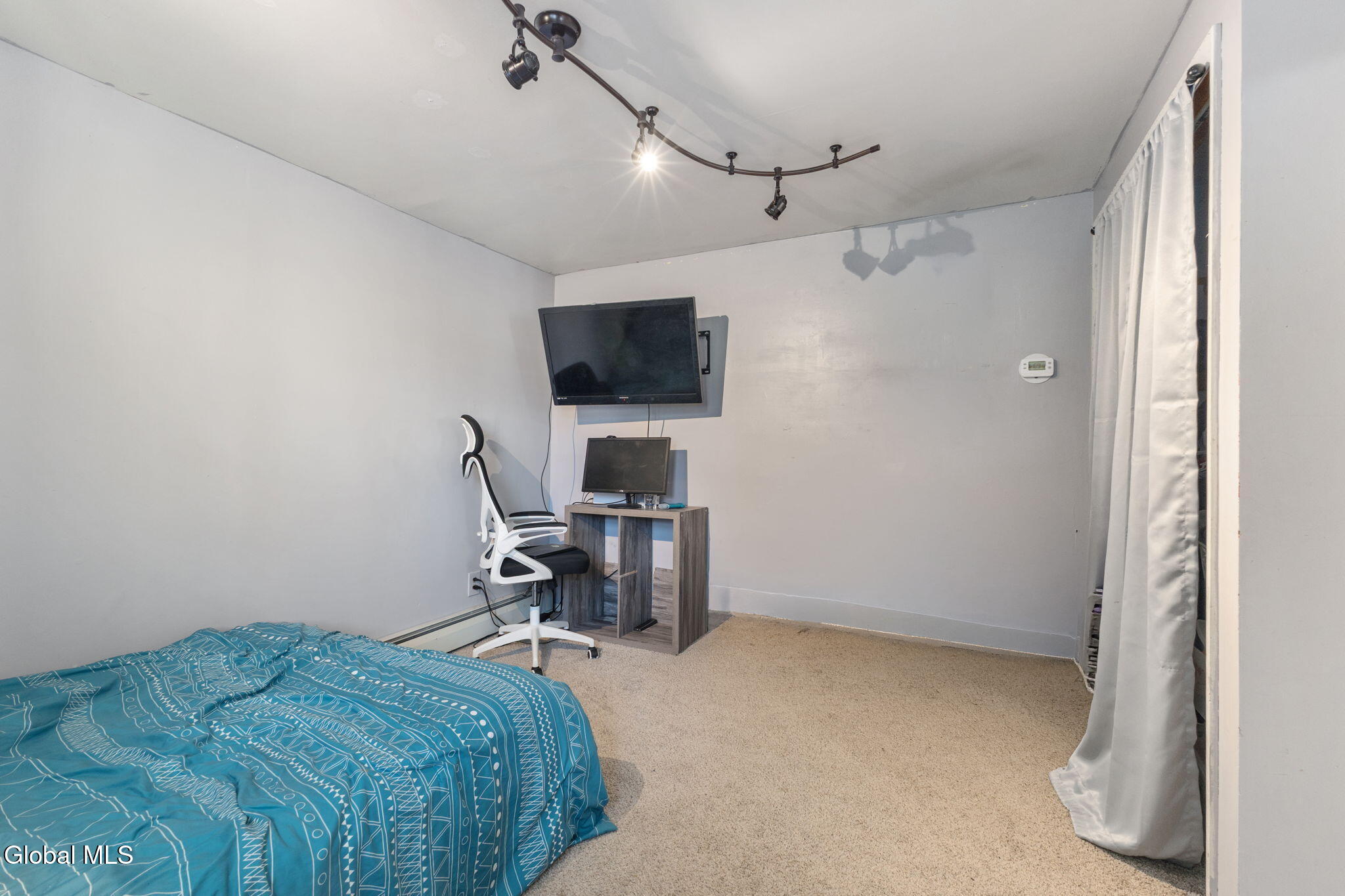 17 Hudson Street Waterford NY 12188