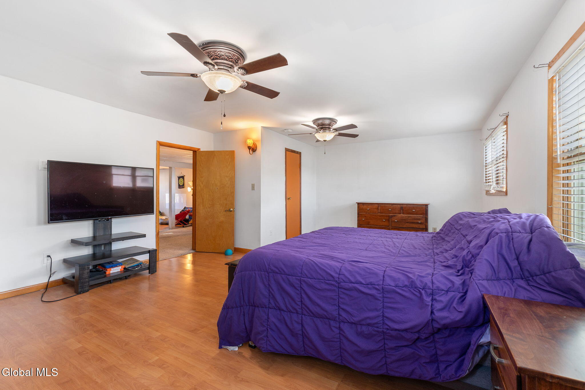 17 Hudson Street Waterford NY 12188