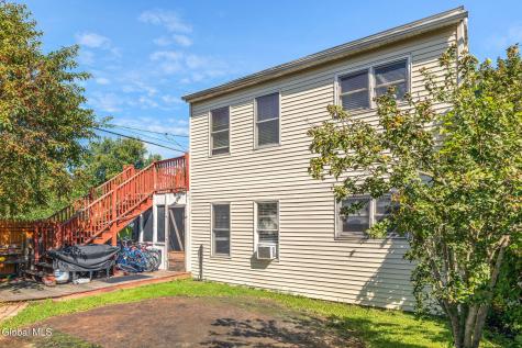 17 Hudson Street Waterford NY 12188