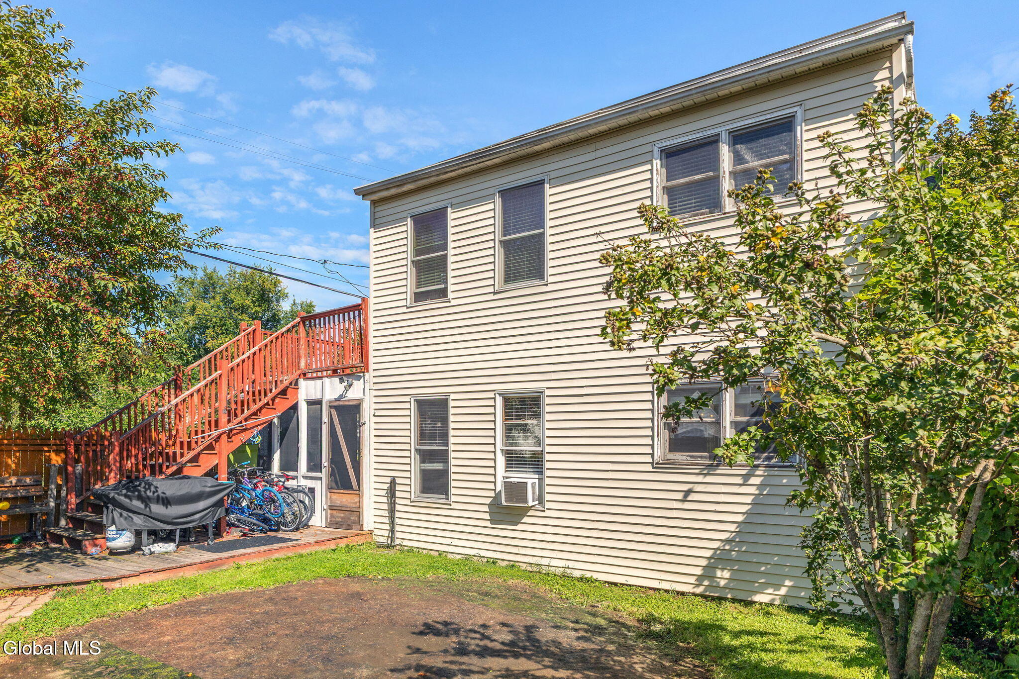 17 Hudson Street Waterford NY 12188