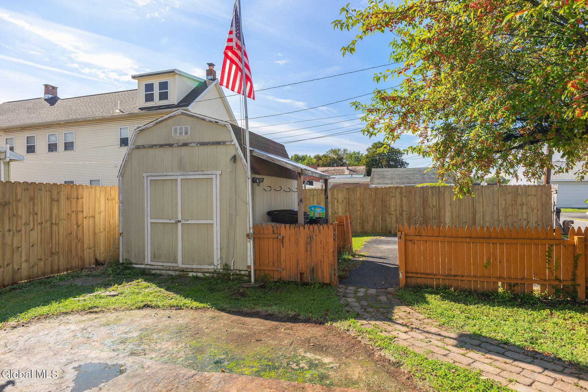 17 Hudson Street Waterford NY 12188