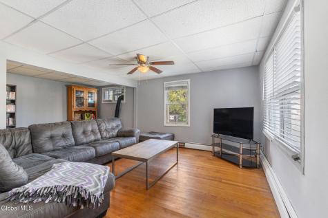 17 Hudson Street Waterford NY 12188