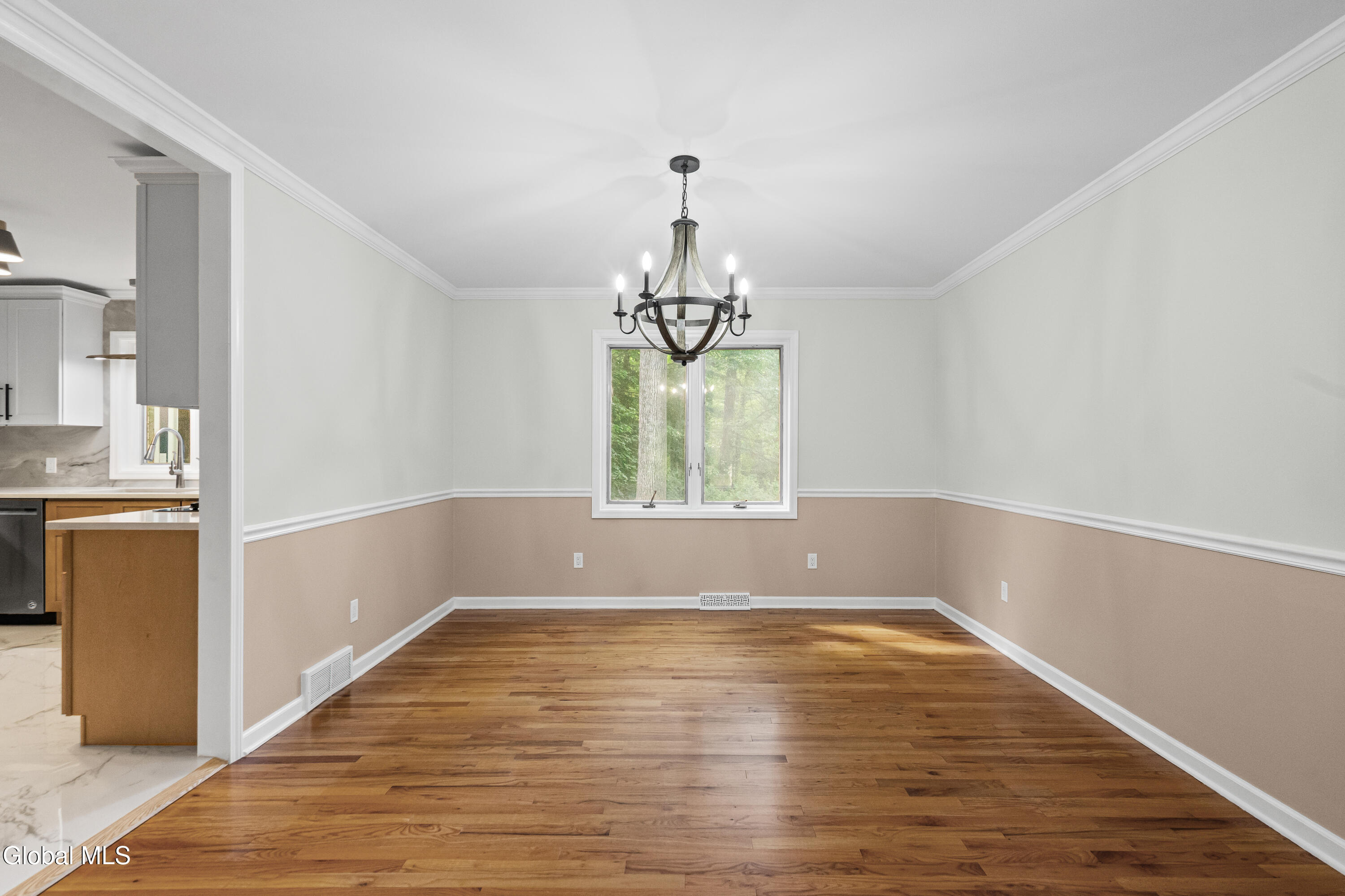 34 Oaktree Lane Niskayuna NY 12309