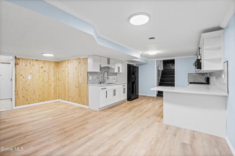 34 Oaktree Lane Niskayuna NY 12309