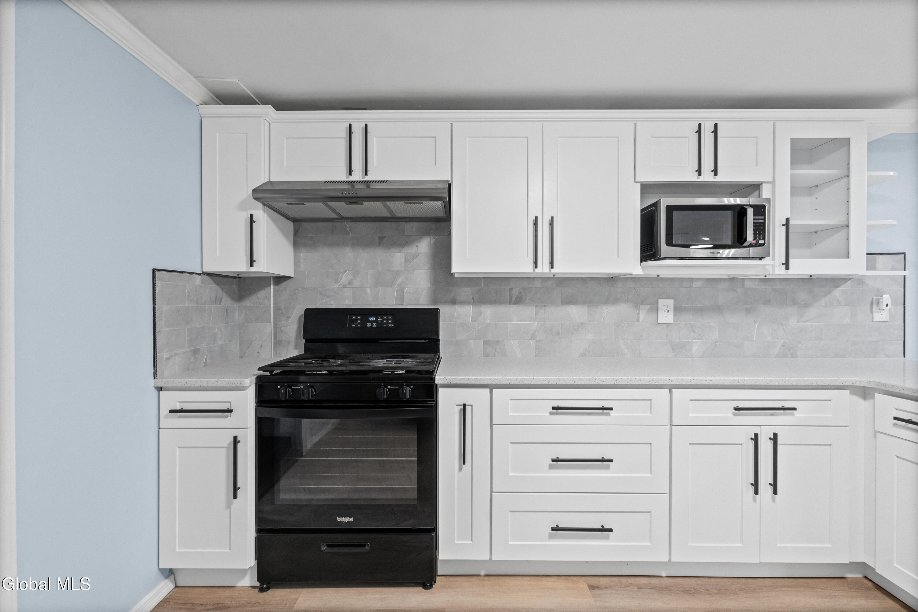34 Oaktree Lane Niskayuna NY 12309